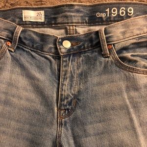 GAP “sexy boyfriend” jeans size 27R